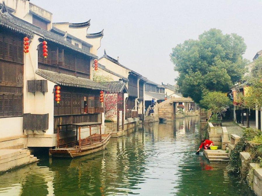 域外媒体看彰武丨音乐剧《鲜花盛开的地方》致敬三代辽宁彰武治沙人